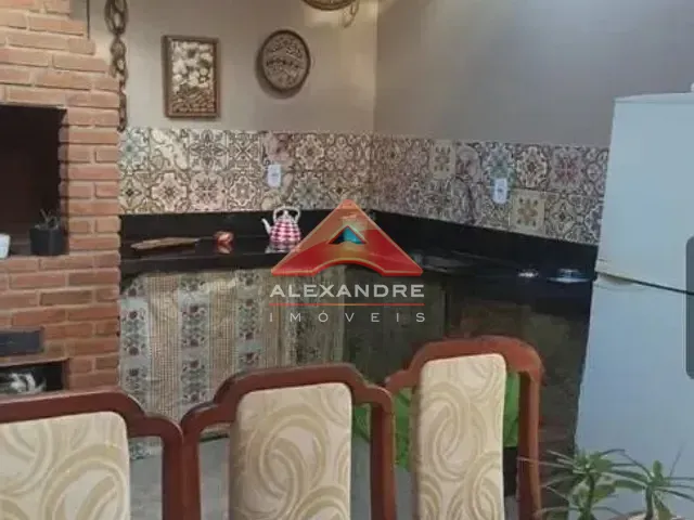 Casa 3 quartos e 1 banheiro, à venda, no bairro Jardim Valparaíba em São José dos Campos