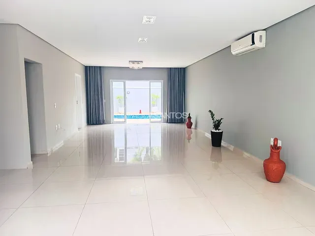 Casa com 300m² 3 quartos e 5 banheiros, à venda ou para alugar, no bairro Jardim Residencial Mont Blanc em Sorocaba