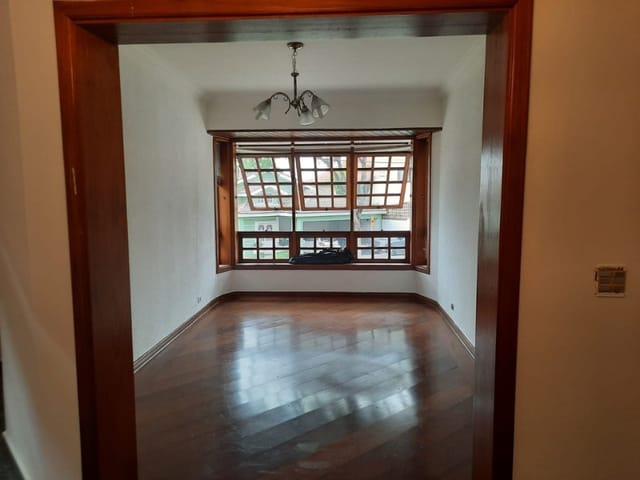 Casa com 360m² 3 quartos e 4 banheiros, à venda, no bairro Alphaville em Santana de Parnaíba