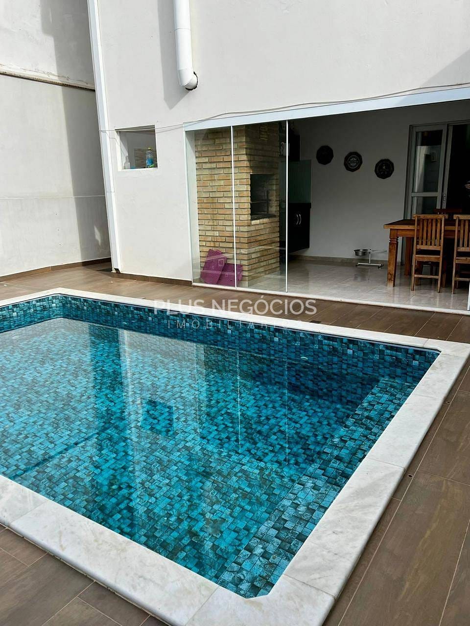 Casa, 3 quartos, 199 m² - Foto 4