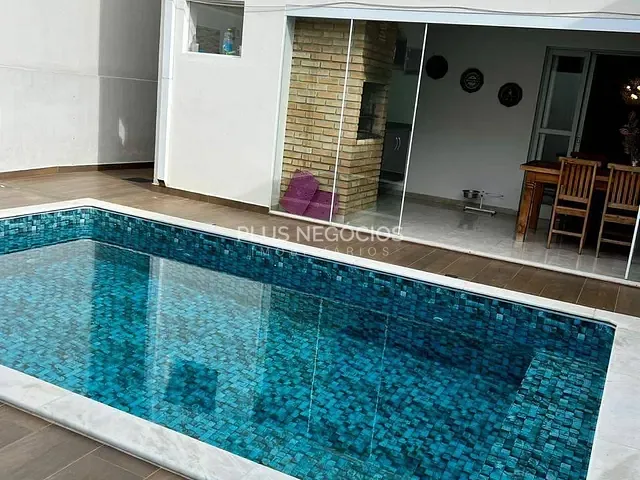 Casa com 200m² 3 quartos e 1 banheiro, à venda, no bairro Wanel Ville em Sorocaba