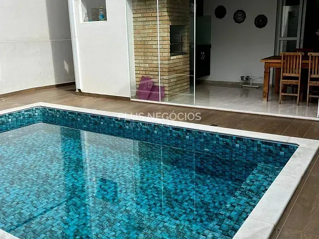 Casa com 200m² 3 quartos e 1 banheiro, à venda, no bairro Wanel Ville em Sorocaba