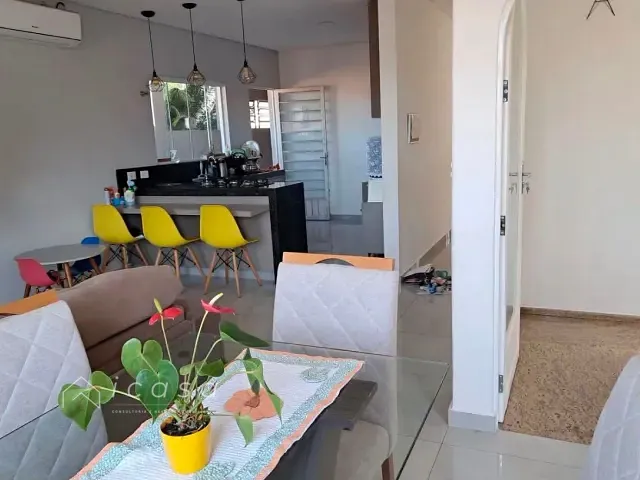 Casa com 250m² 3 quartos e 3 banheiros, à venda, no bairro Jardim das Indústrias em São José dos Campos