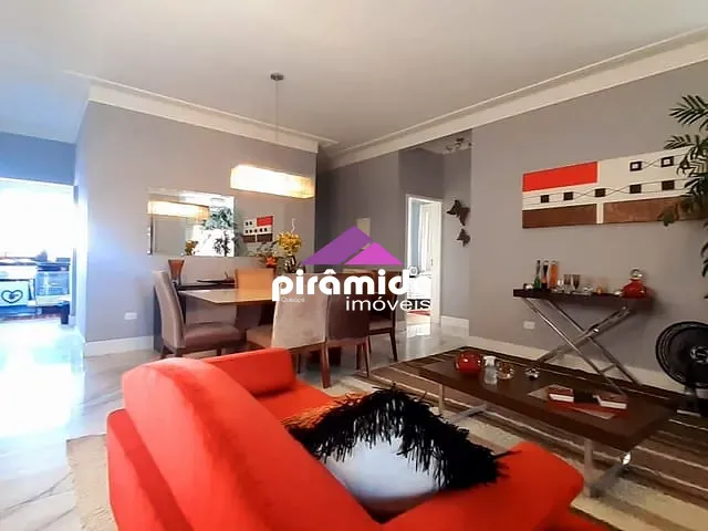 Casa com 300m² 6 quartos e 2 banheiros, à venda, no bairro Condomínio Terras do Vale em Caçapava