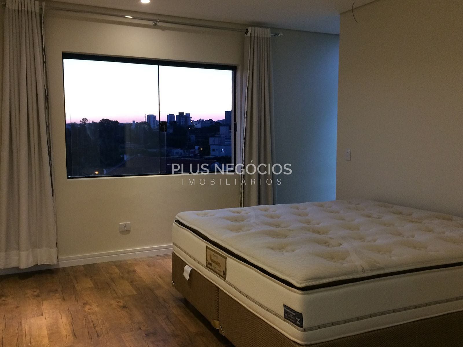 Casa, 3 quartos, 272 m² - Foto 26