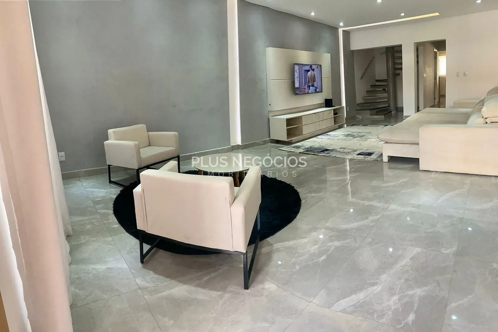 Casa, 3 quartos, 272 m² - Foto 2