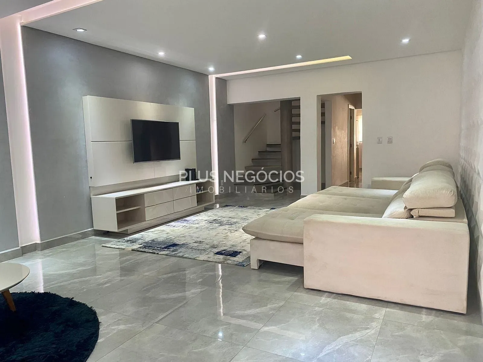 Casa, 3 quartos, 272 m² - Foto 1