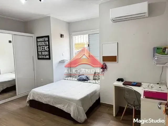 Casa 3 quartos e 1 banheiro, à venda, no bairro Parque Residencial Flamboyant em São José dos Campos