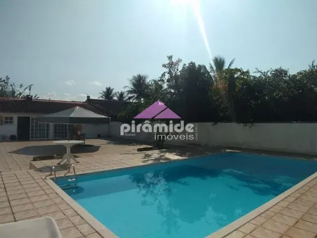Casa com 1080m² 6 quartos e 5 banheiros, à venda, no bairro Pontal de Santa Marina em Caraguatatuba