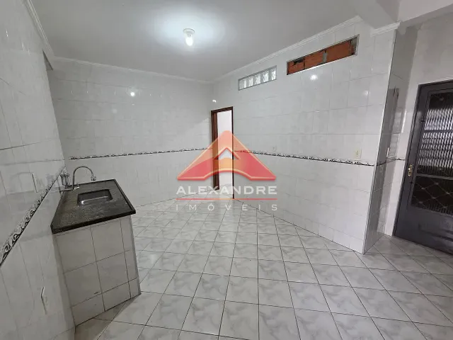 Casa 3 quartos e 2 banheiros, à venda, no bairro Parque Residencial Flamboyant em São José dos Campos