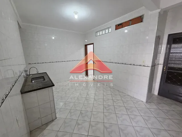 Casa 3 quartos e 2 banheiros, à venda, no bairro Parque Residencial Flamboyant em São José dos Campos