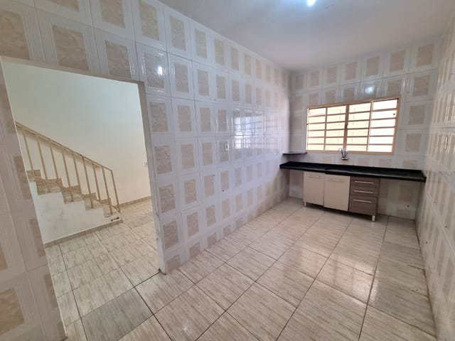 Casa com 112m² 2 quartos e 1 banheiro, à venda, no bairro Centro em Roseira