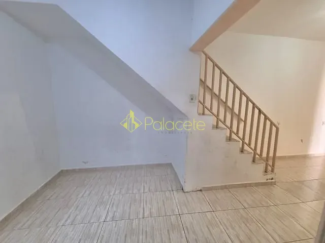 Casa com 112m² 2 quartos e 1 banheiro, à venda, no bairro Centro em Roseira
