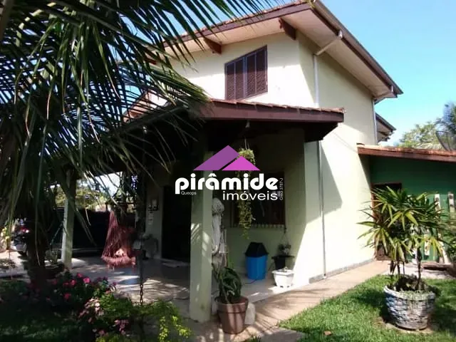 Casa com 450m² 5 quartos e 4 banheiros, à venda, no bairro Massaguaçu em Caraguatatuba