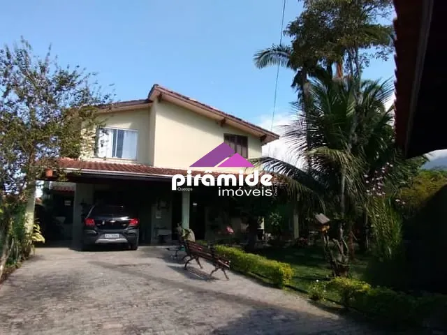 Casa com 450m² 5 quartos e 4 banheiros, à venda, no bairro Massaguaçu em Caraguatatuba
