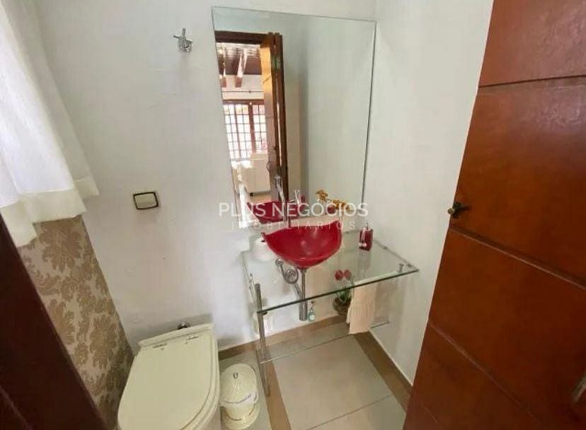Casa à venda com 3 quartos, 340m² - Foto 10
