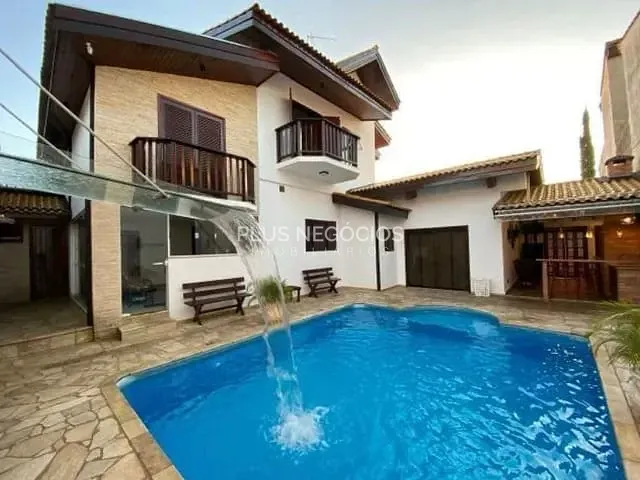 Casa com 400m² 3 quartos e 5 banheiros, à venda, no bairro Jardim Astro em Sorocaba