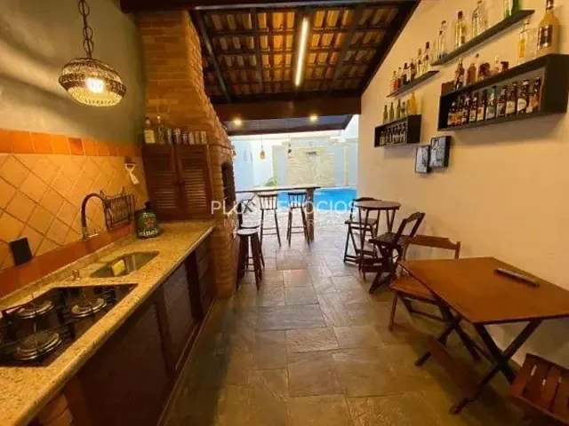 Casa com 400m² 3 quartos e 5 banheiros, à venda, no bairro Jardim Astro em Sorocaba