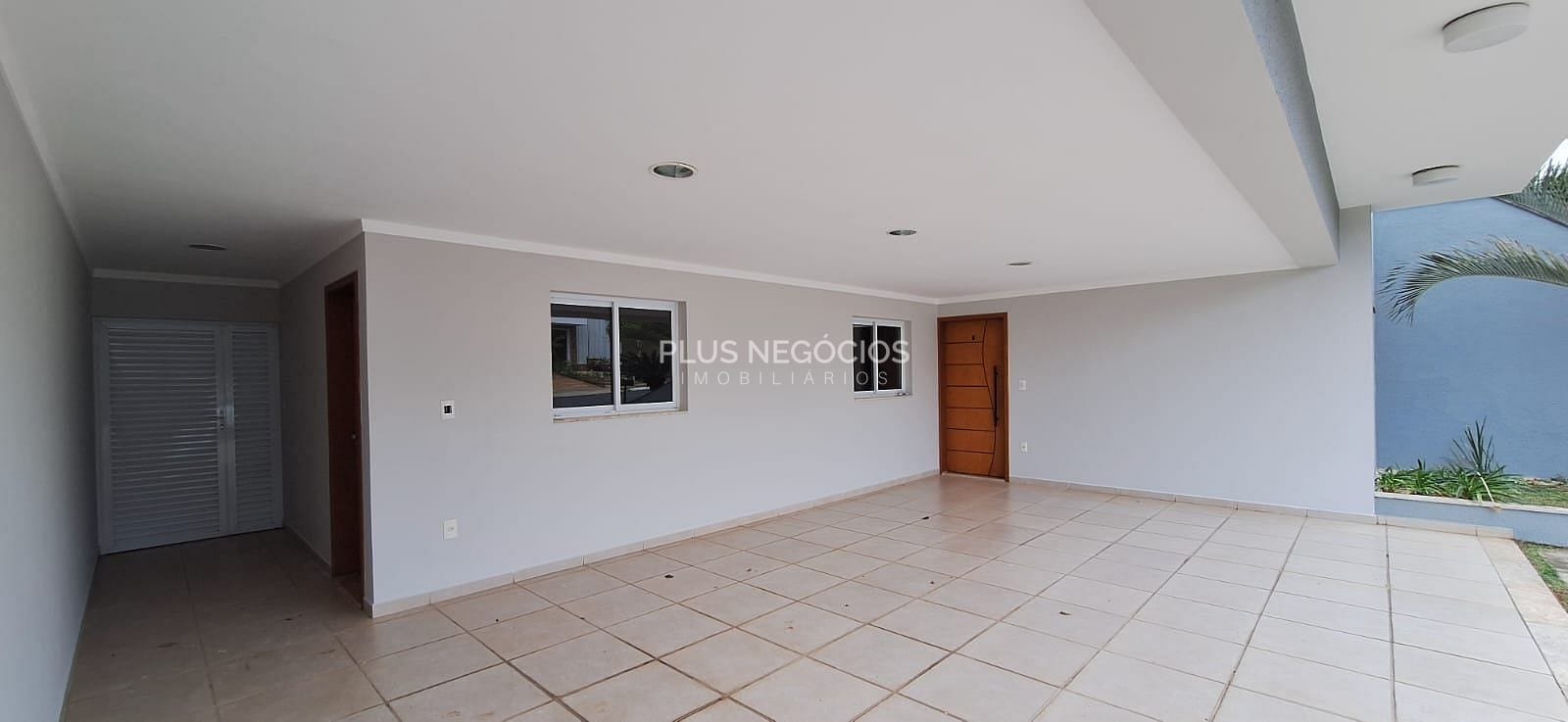Casa para alugar com 3 quartos, 256m² - Foto 2
