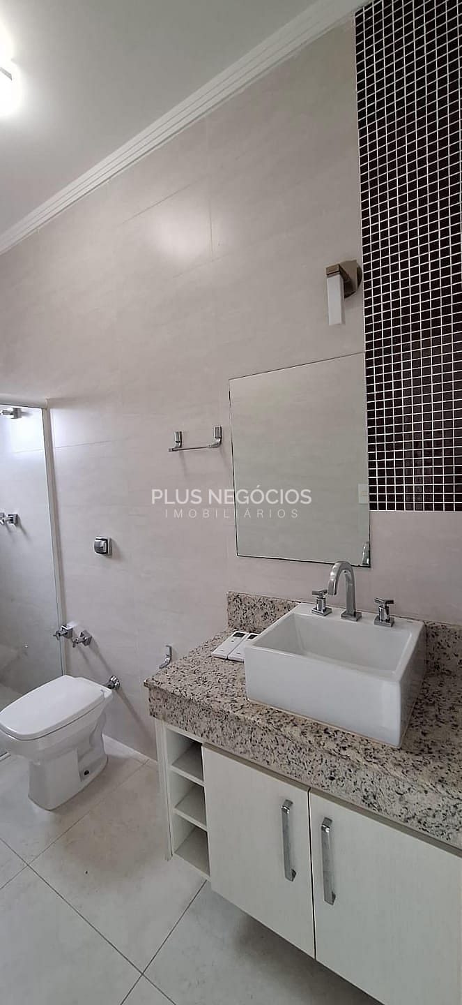 Casa para alugar com 3 quartos, 256m² - Foto 15