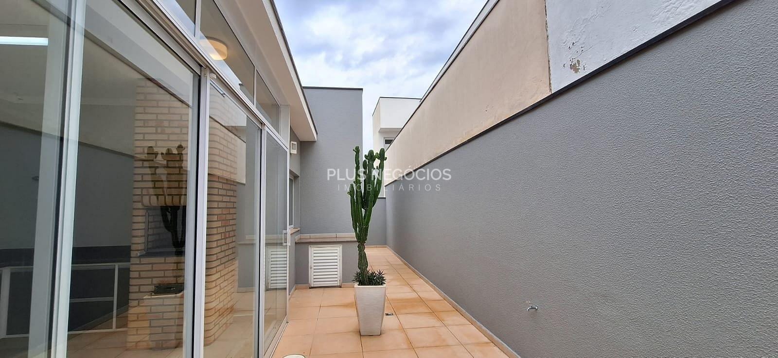 Casa para alugar com 3 quartos, 256m² - Foto 16