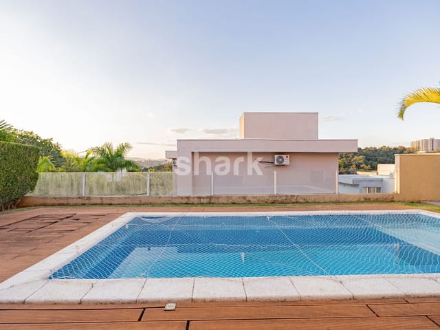 Casa com 450m² 2 quartos e 5 banheiros, à venda, no bairro Alphaville em Santana de Parnaíba