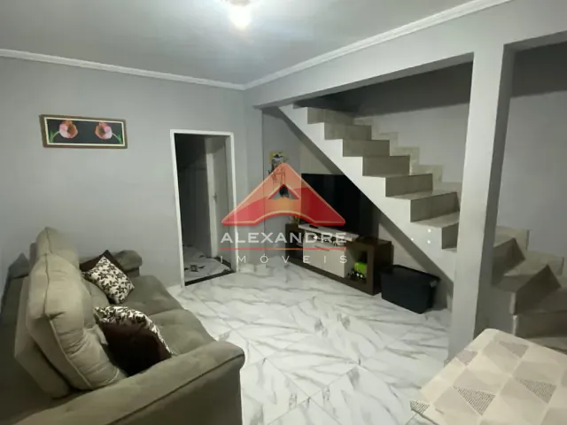 Casa 2 quartos e 2 banheiros, à venda, no bairro Vila Industrial em São José dos Campos