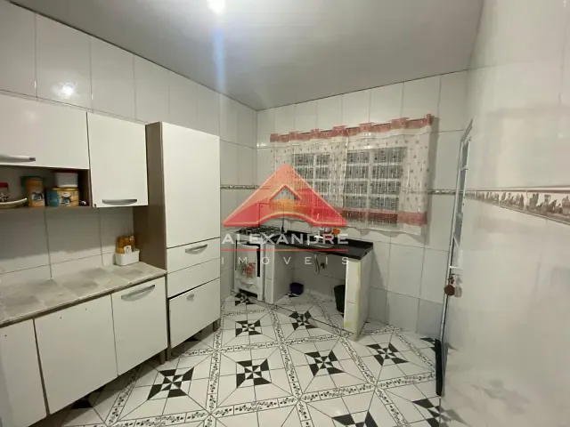 Casa 2 quartos e 2 banheiros, à venda, no bairro Vila Industrial em São José dos Campos