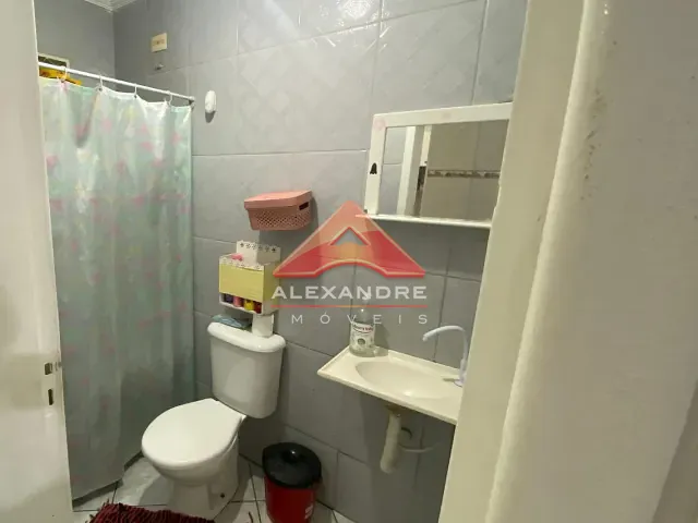 Casa 2 quartos e 2 banheiros, à venda, no bairro Vila Industrial em São José dos Campos