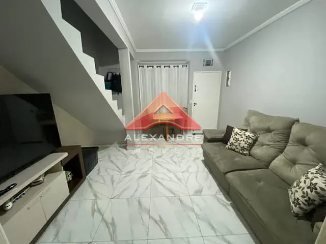 Casa 2 quartos e 2 banheiros, à venda, no bairro Vila Industrial em São José dos Campos