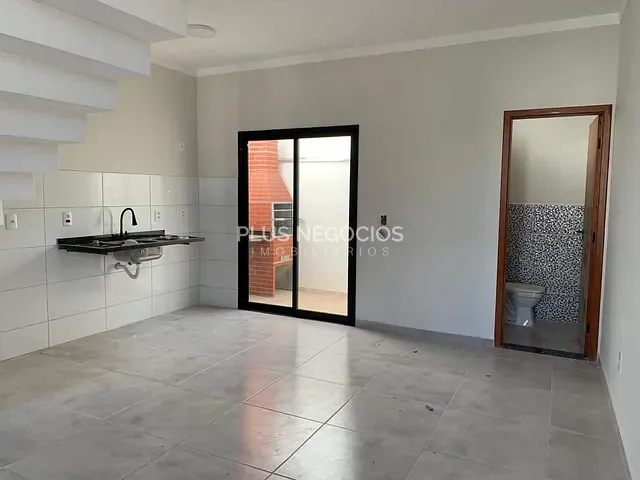 Casa 2 quartos e 2 banheiros, à venda, no bairro Jardim Vila São Domingos em Sorocaba