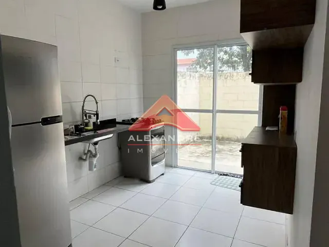 Casa 2 quartos e 1 banheiro, à venda, no bairro Santa Luzia em Caçapava