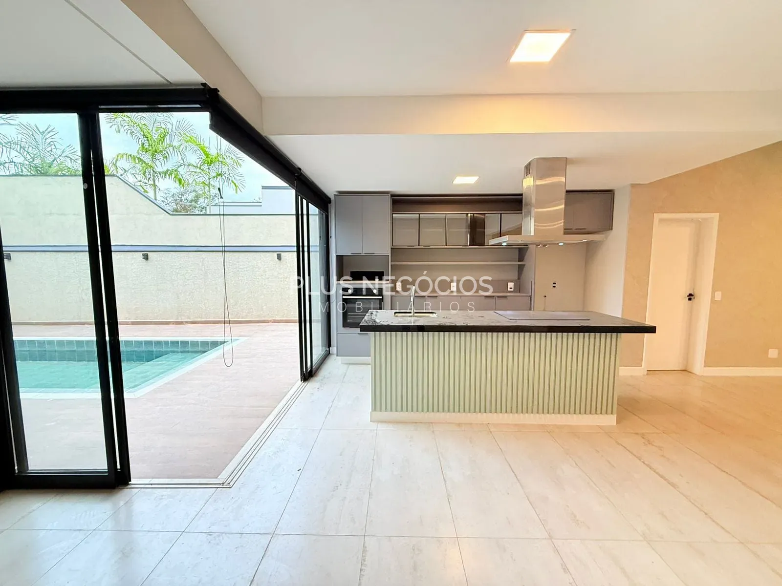 Casa, 3 quartos, 250 m² - Foto 6