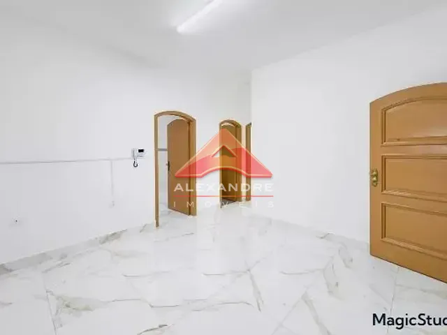Casa 2 quartos e 1 banheiro, à venda, no bairro Jardim Satélite em São José dos Campos