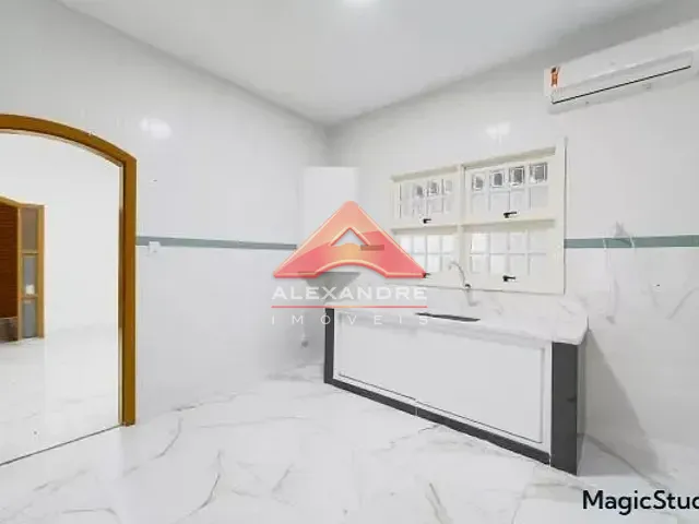 Casa 2 quartos e 1 banheiro, à venda, no bairro Jardim Satélite em São José dos Campos