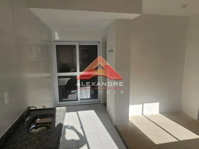 Casa 2 quartos e 1 banheiro, à venda, no bairro Eugênio de Mello em São José dos Campos