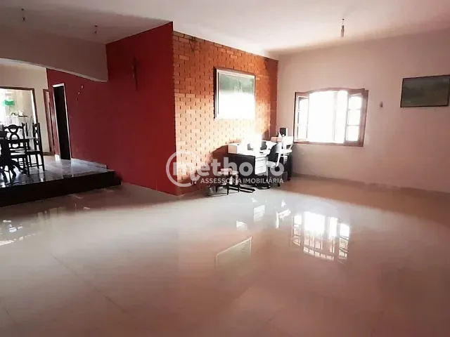 Casa com 977m² 4 quartos e 3 banheiros, à venda, no bairro Jardim Santa Genebra em Campinas