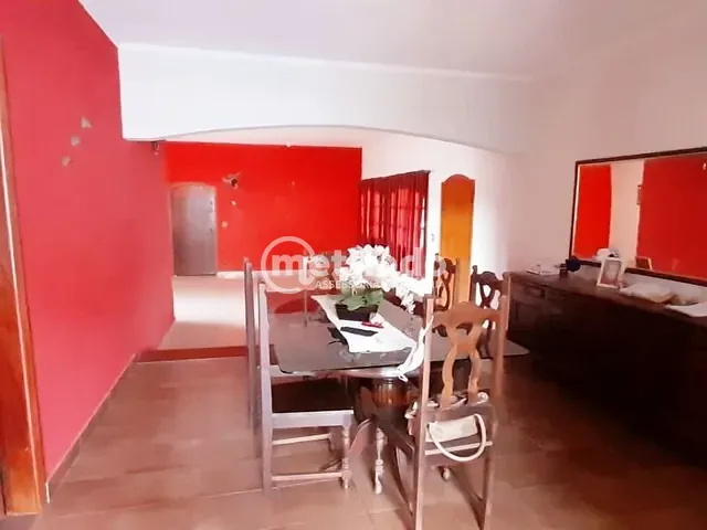 Casa com 977m² 4 quartos e 3 banheiros, à venda, no bairro Jardim Santa Genebra em Campinas