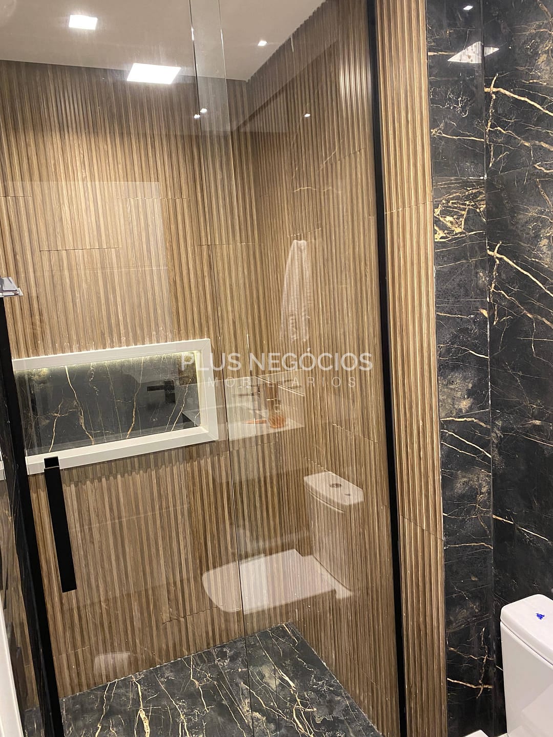 Casa à venda e aluguel com 3 quartos, 330m² - Foto 14