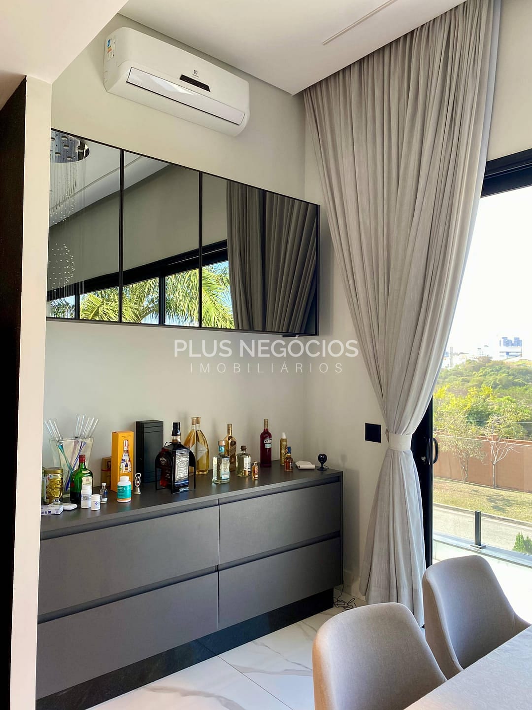 Casa à venda e aluguel com 3 quartos, 330m² - Foto 9