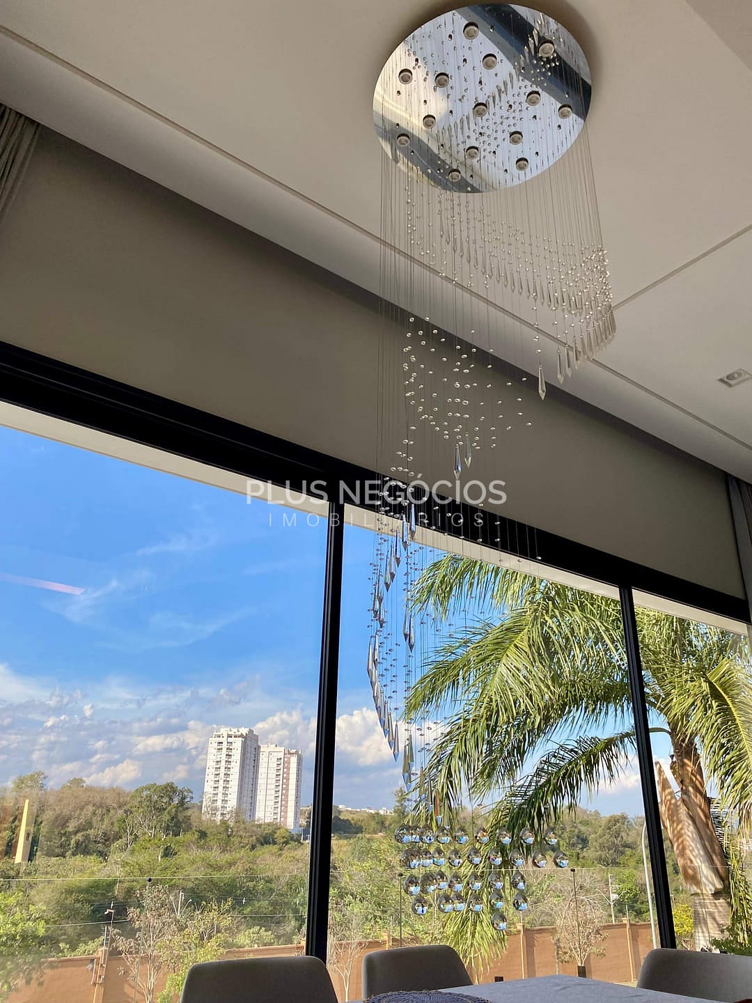Casa à venda e aluguel com 3 quartos, 330m² - Foto 11