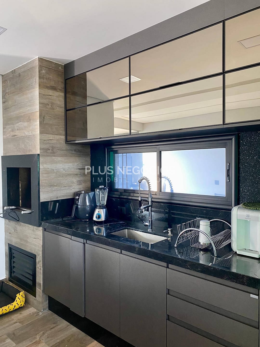 Casa à venda e aluguel com 3 quartos, 330m² - Foto 24