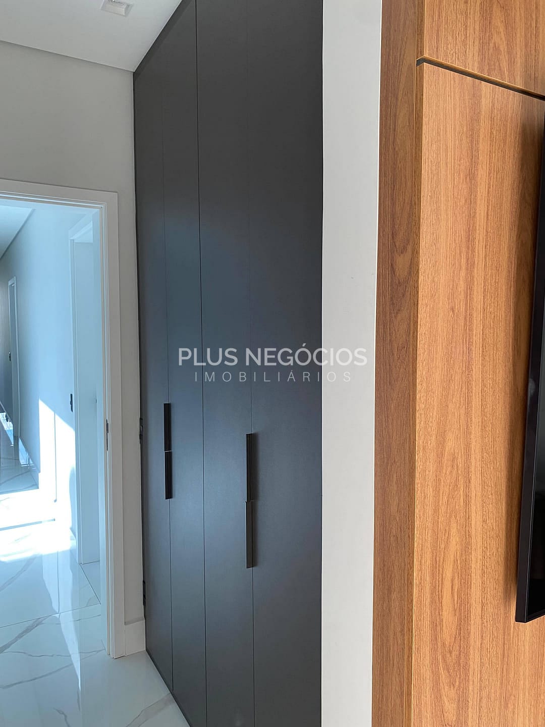 Casa à venda e aluguel com 3 quartos, 330m² - Foto 31