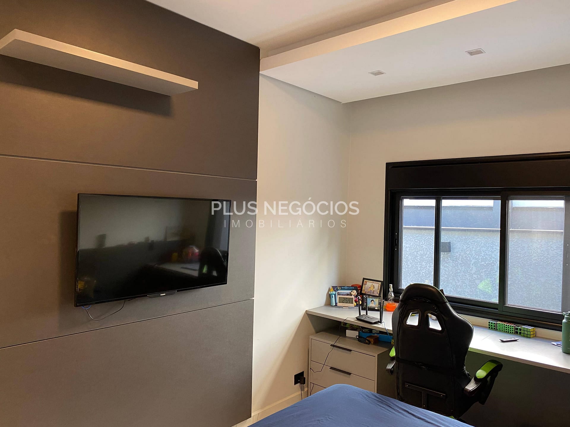 Casa à venda e aluguel com 3 quartos, 330m² - Foto 32