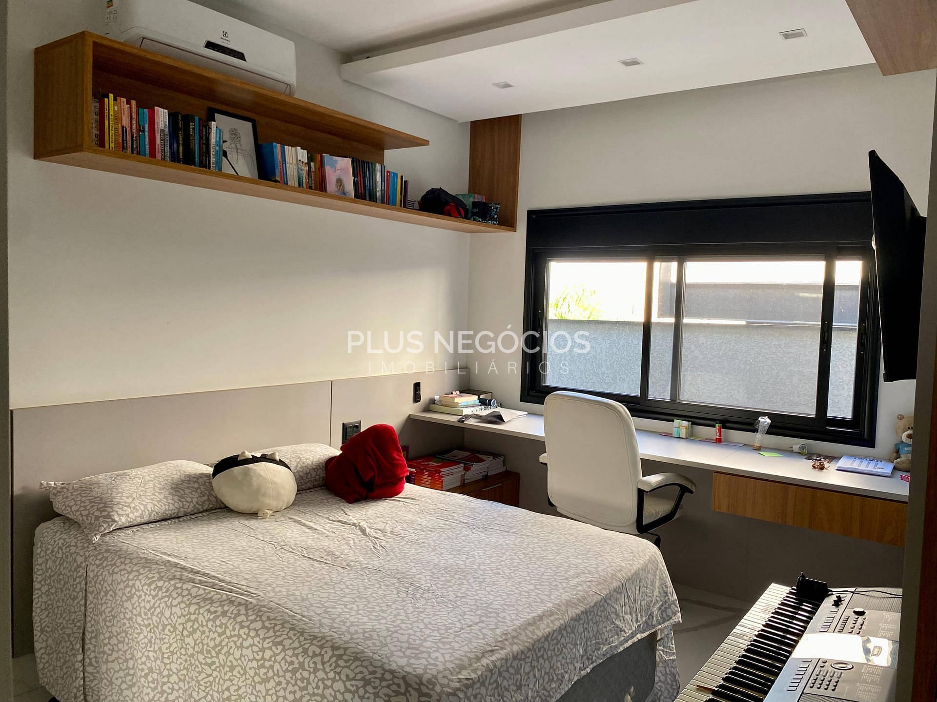 Casa à venda e aluguel com 3 quartos, 330m² - Foto 39