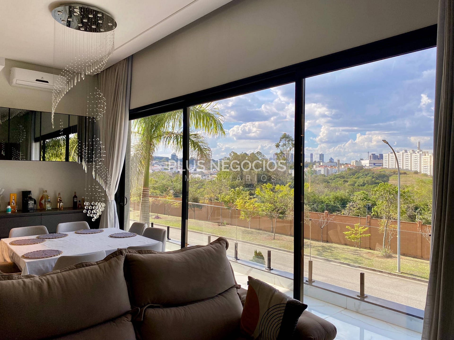 Casa à venda e aluguel com 3 quartos, 330m² - Foto 8