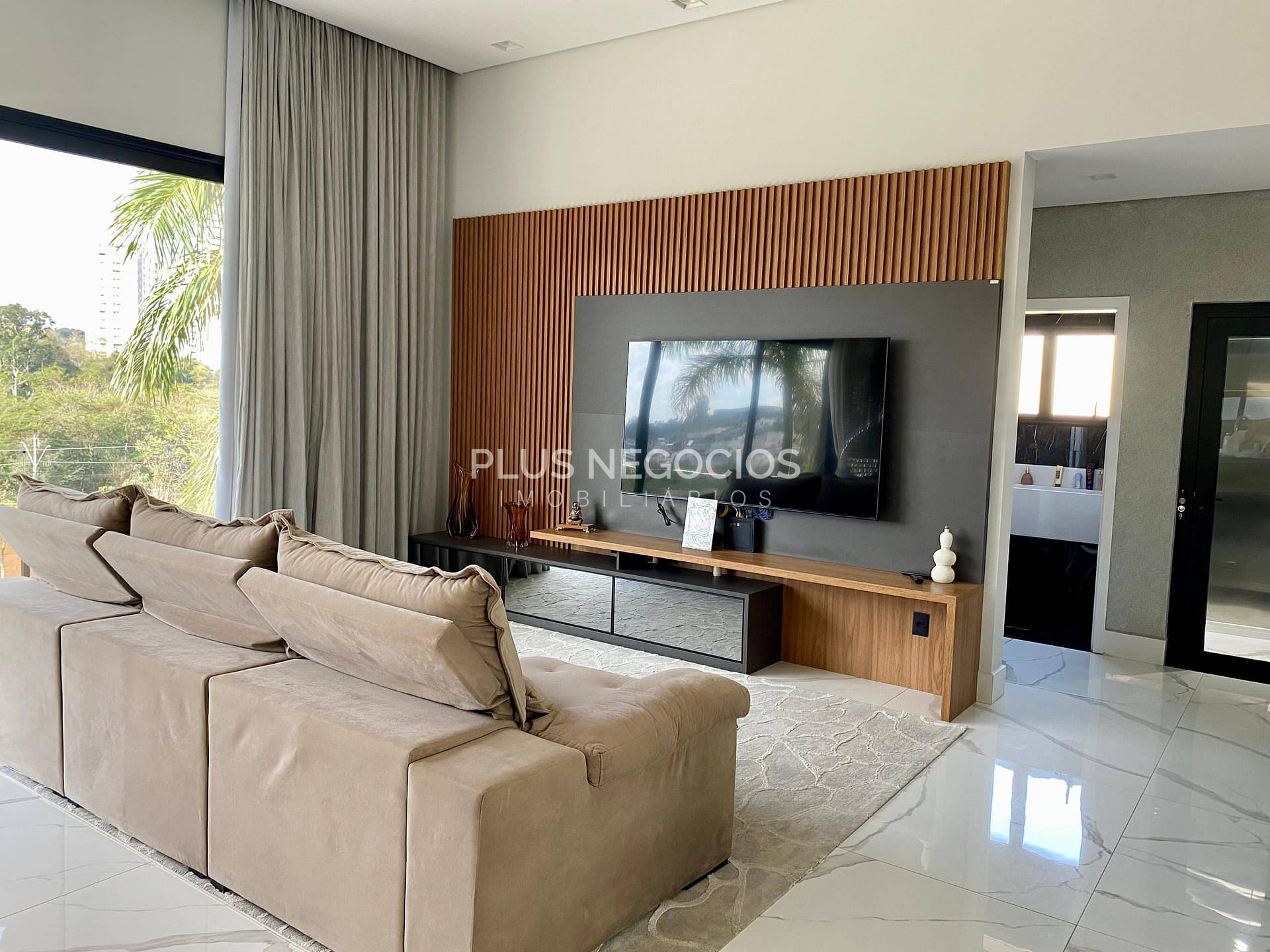 Casa à venda e aluguel com 3 quartos, 330m² - Foto 6
