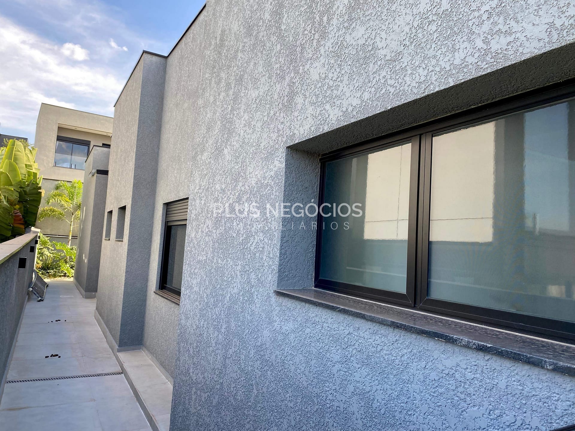 Casa à venda e aluguel com 3 quartos, 330m² - Foto 51