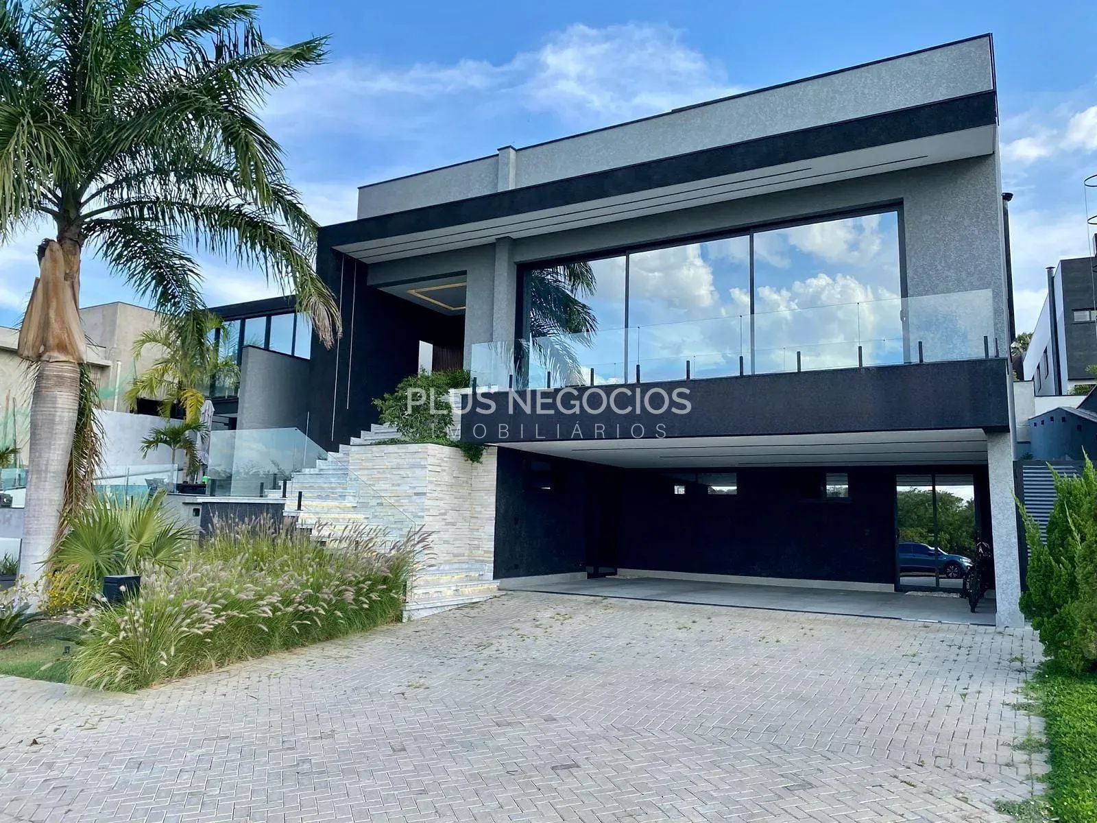 Casa, 3 quartos, 330 m² - Foto 1