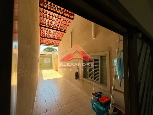 Casa 4 quartos e 3 banheiros, à venda, no bairro Vila Tatetuba em São José dos Campos